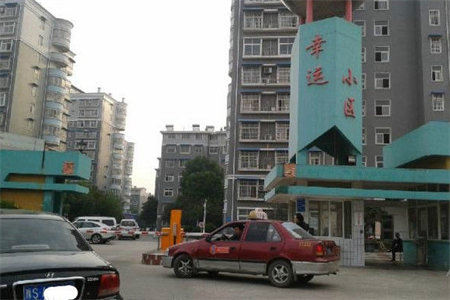 改入户门属于违建吗